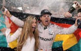 F1: Nico Rosberg, dedica il titolo mondiale a moglie e figlia